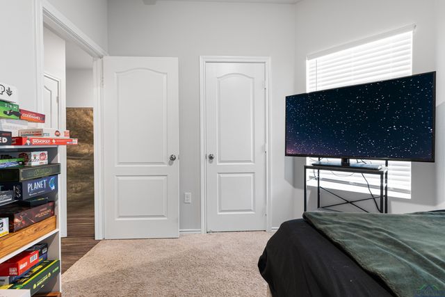 1436 Monterey Dr, Longview, TX 75601