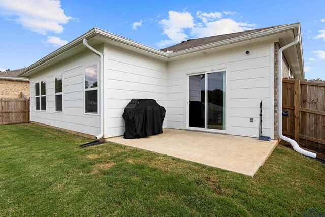 1436 Monterey Dr, Longview, TX 75601