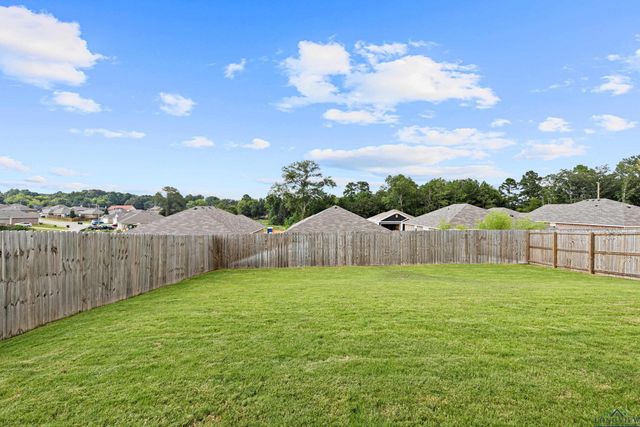 1436 Monterey Dr, Longview, TX 75601