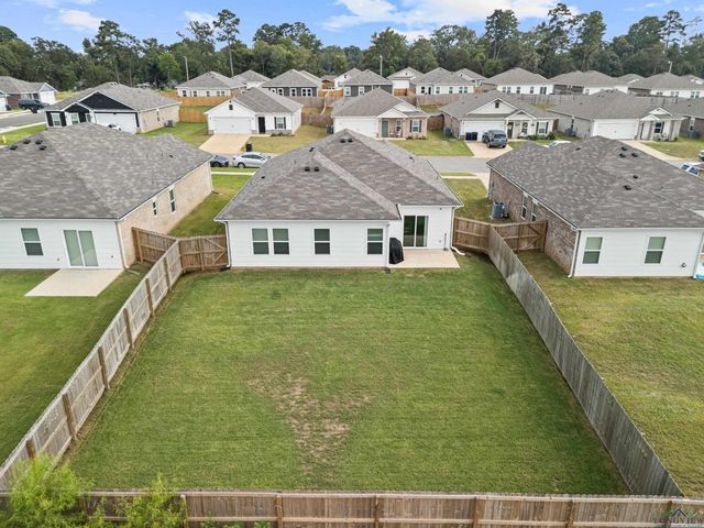 1436 Monterey Dr, Longview, TX 75601