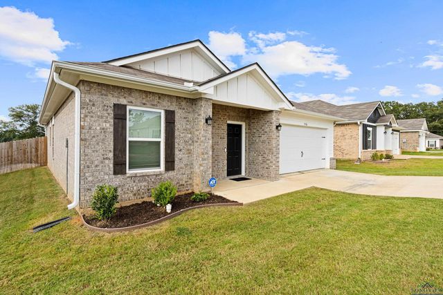 1436 Monterey Dr, Longview, TX 75601