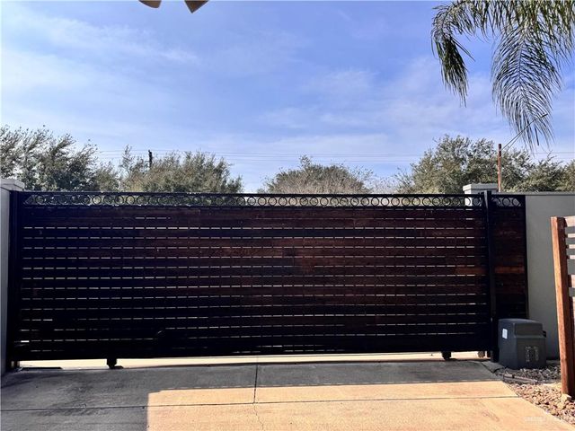 3616 S G S Street, Mcallen, TX 78503