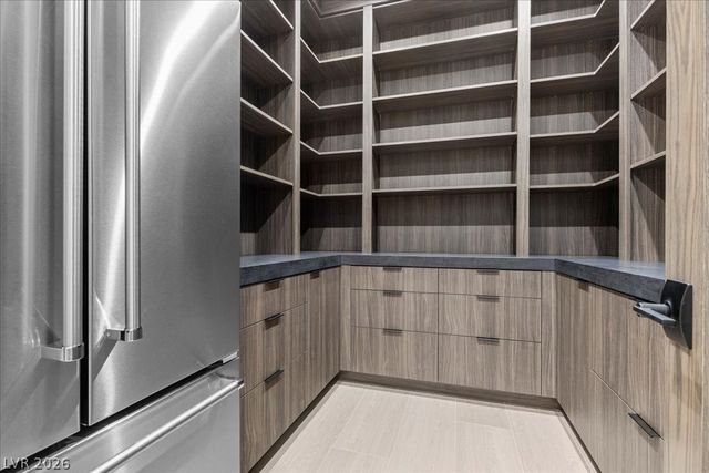 42 Ravenswood Avenue, Las Vegas, NV 89141