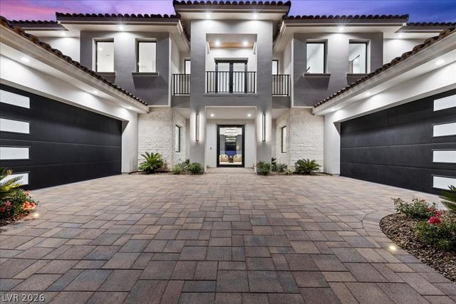 42 Ravenswood Avenue, Las Vegas, NV 89141