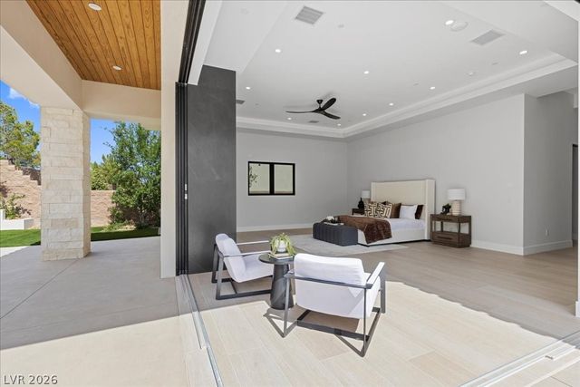 42 Ravenswood Avenue, Las Vegas, NV 89141