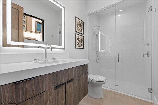 42 Ravenswood Avenue, Las Vegas, NV 89141