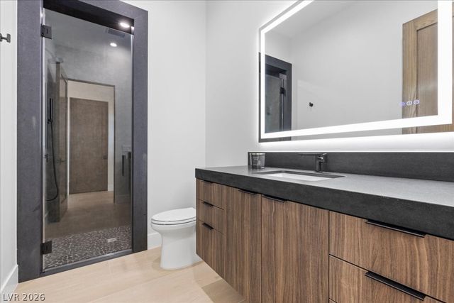 42 Ravenswood Avenue, Las Vegas, NV 89141