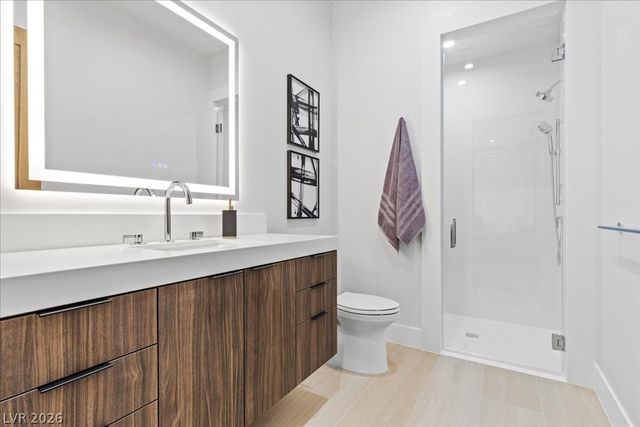 42 Ravenswood Avenue, Las Vegas, NV 89141