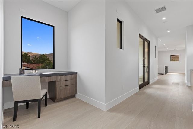 42 Ravenswood Avenue, Las Vegas, NV 89141