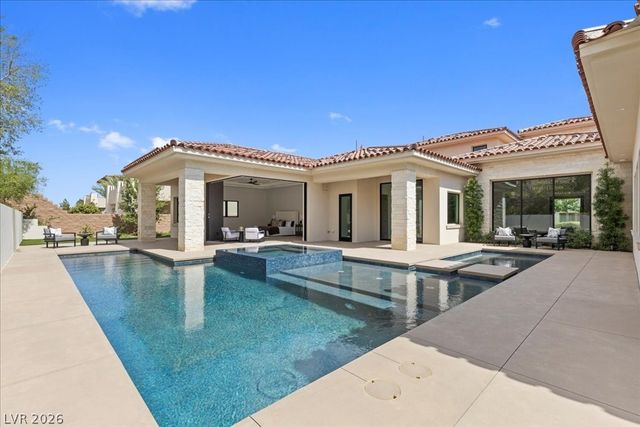 42 Ravenswood Avenue, Las Vegas, NV 89141