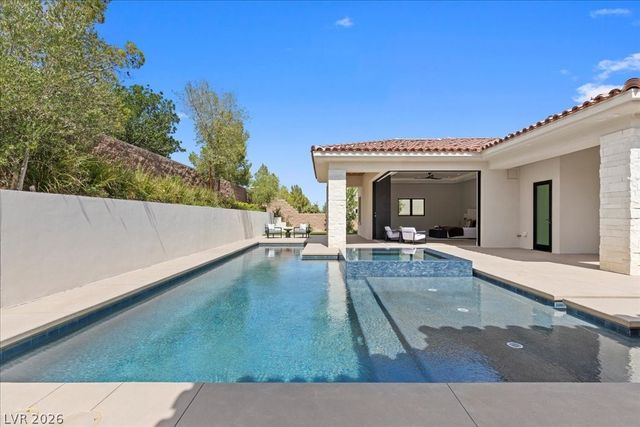 42 Ravenswood Avenue, Las Vegas, NV 89141