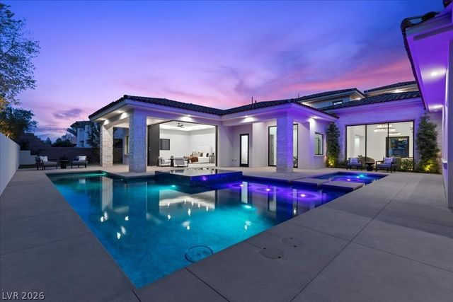 42 Ravenswood Avenue, Las Vegas, NV 89141