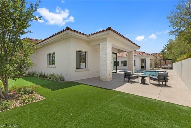 42 Ravenswood Avenue, Las Vegas, NV 89141