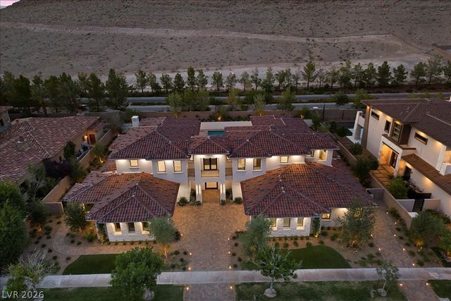 42 Ravenswood Avenue, Las Vegas, NV 89141