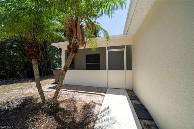 4733 29th ST SW, Lehigh Acres, FL 33973