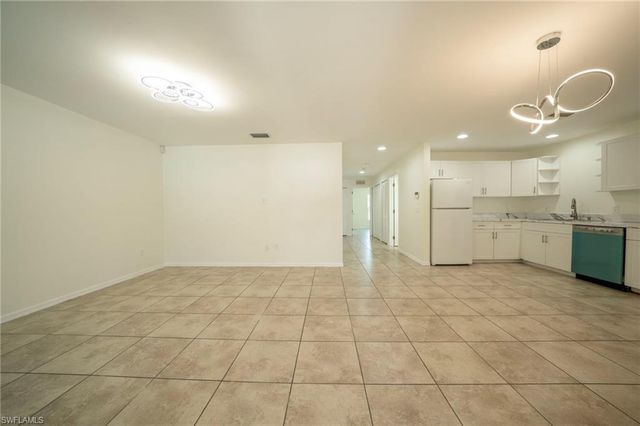 4733 29th ST SW, Lehigh Acres, FL 33973