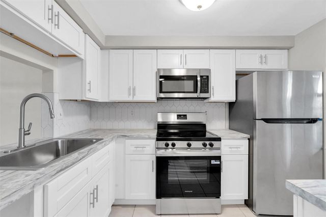 4343 SUMMERSUN DRIVE 4343, New Port Richey, FL 34652