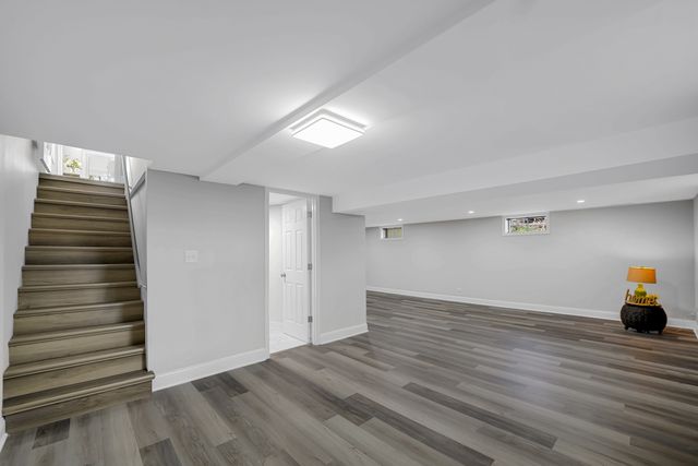 527 N Virginia Avenue, Glenwood, IL 60425