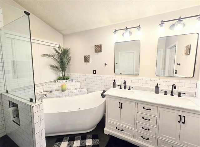 3946 Lullwater Main NW, Kennesaw, GA 30144