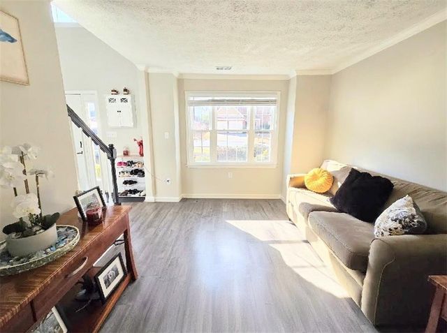 3946 Lullwater Main NW, Kennesaw, GA 30144