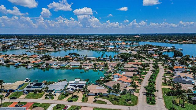 7901 10TH AVENUE S, St Petersburg, FL 33707