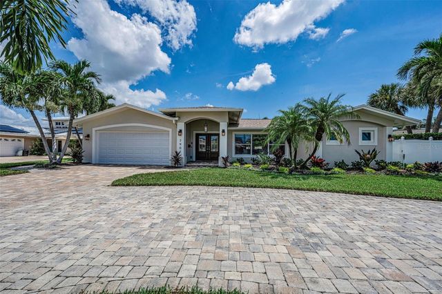 7901 10TH AVENUE S, St Petersburg, FL 33707