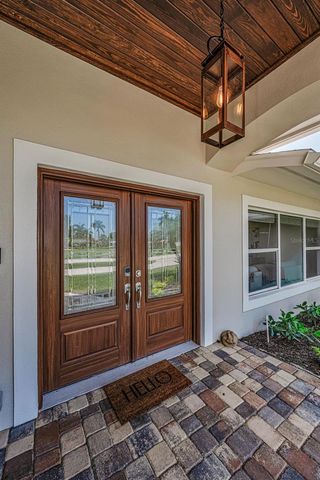 7901 10TH AVENUE S, St Petersburg, FL 33707