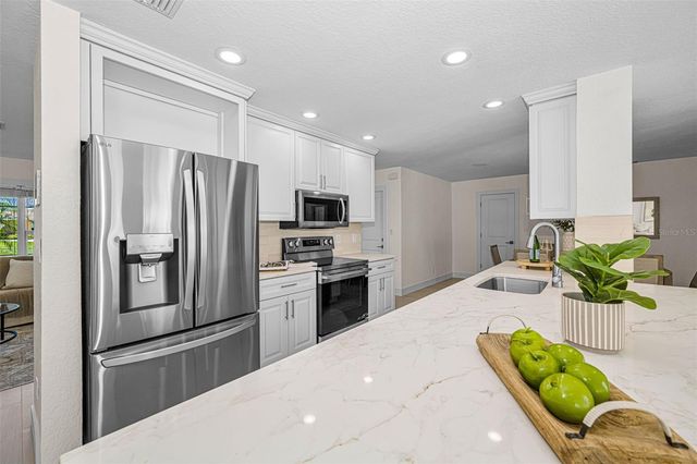 7901 10TH AVENUE S, St Petersburg, FL 33707