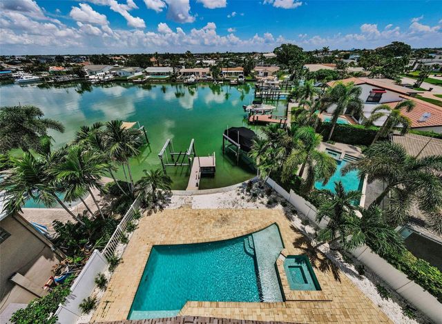 7901 10TH AVENUE S, St Petersburg, FL 33707