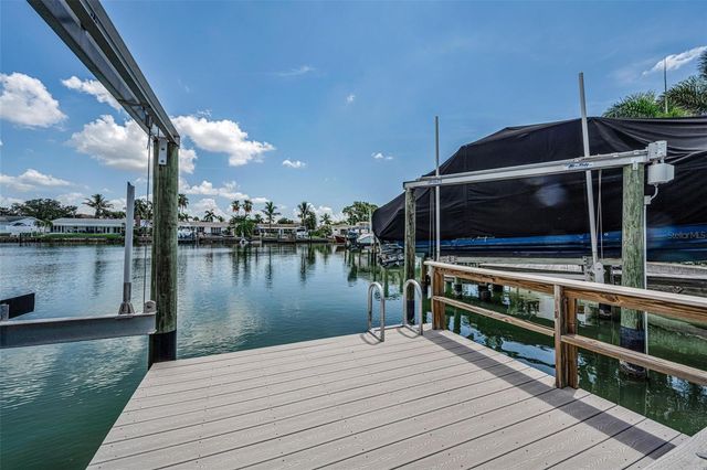 7901 10TH AVENUE S, St Petersburg, FL 33707
