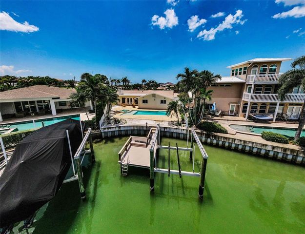 7901 10TH AVENUE S, St Petersburg, FL 33707