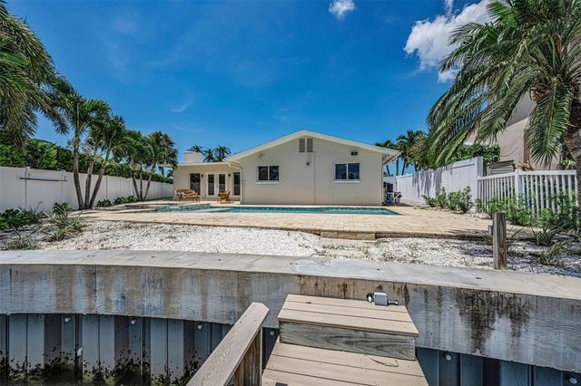 7901 10TH AVENUE S, St Petersburg, FL 33707
