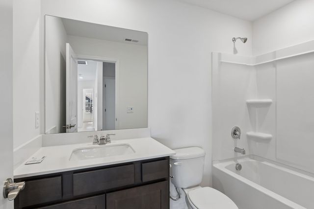 4012 Sadie St, Columbia, TN 38401
