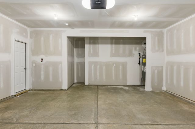 4012 Sadie St, Columbia, TN 38401