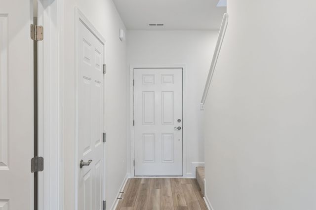 4012 Sadie St, Columbia, TN 38401