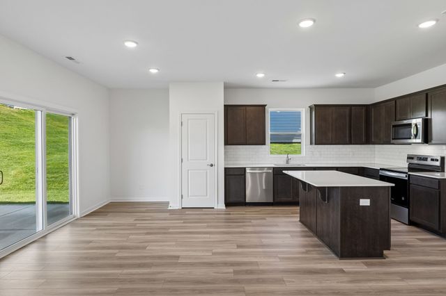 4012 Sadie St, Columbia, TN 38401