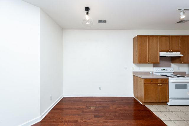 301 Pickering Lane, Charleston, SC 29414