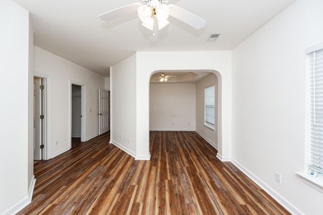 301 Pickering Lane, Charleston, SC 29414