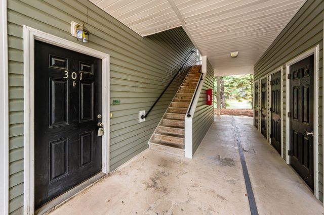 301 Pickering Lane, Charleston, SC 29414