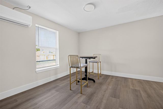 1505 Ryon Street, Houston, TX 77009