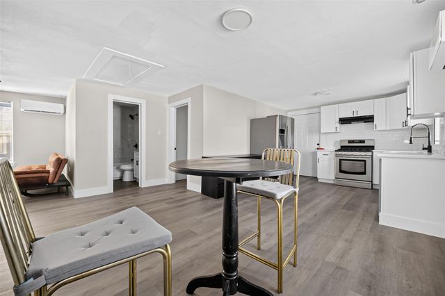 1505 Ryon Street, Houston, TX 77009