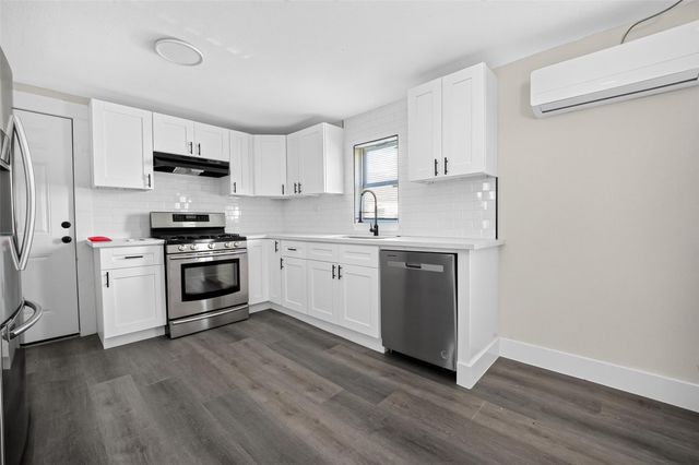 1505 Ryon Street, Houston, TX 77009