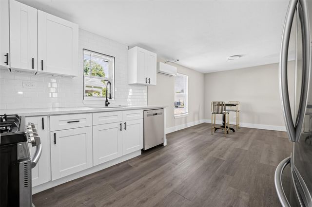 1505 Ryon Street, Houston, TX 77009