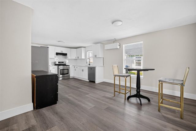 1505 Ryon Street, Houston, TX 77009