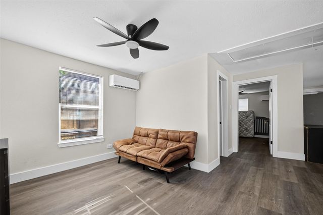 1505 Ryon Street, Houston, TX 77009