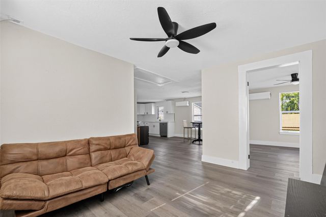1505 Ryon Street, Houston, TX 77009
