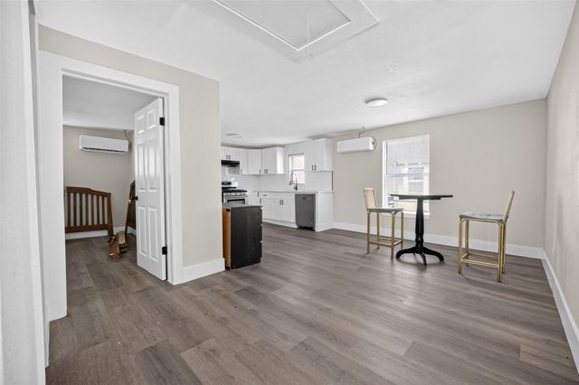1505 Ryon Street, Houston, TX 77009