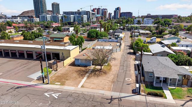 815 S ROOSEVELT Street, Tempe, AZ 85281