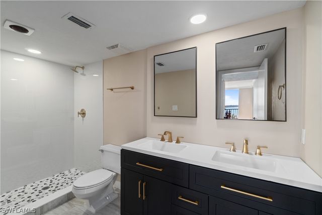 8400 Estero BLVD 303, Fort Myers Beach, FL 33931