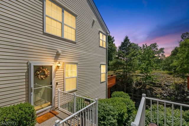 28 Mountainside Drive 28, Pompton Lakes Boro, NJ 07442